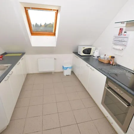 Spacious With Swimming Pool וילה