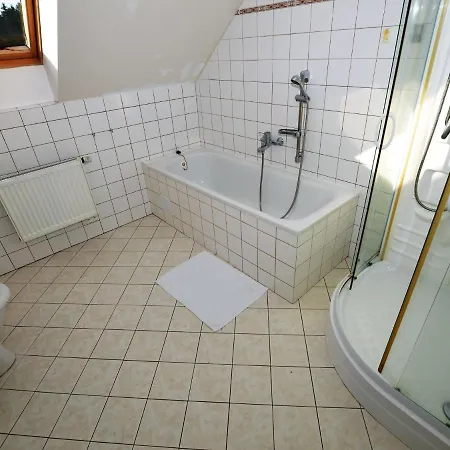 Spacious With Swimming Pool