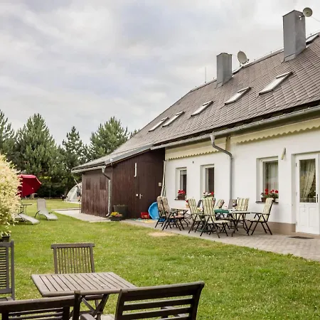 Spacious With Swimming Pool וילה Nemojov