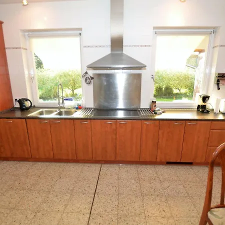 Spacious In Bohemian With Swimming Pool *