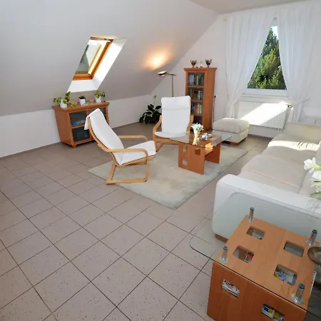 Spacious In Bohemian With Swimming Pool Nemojov